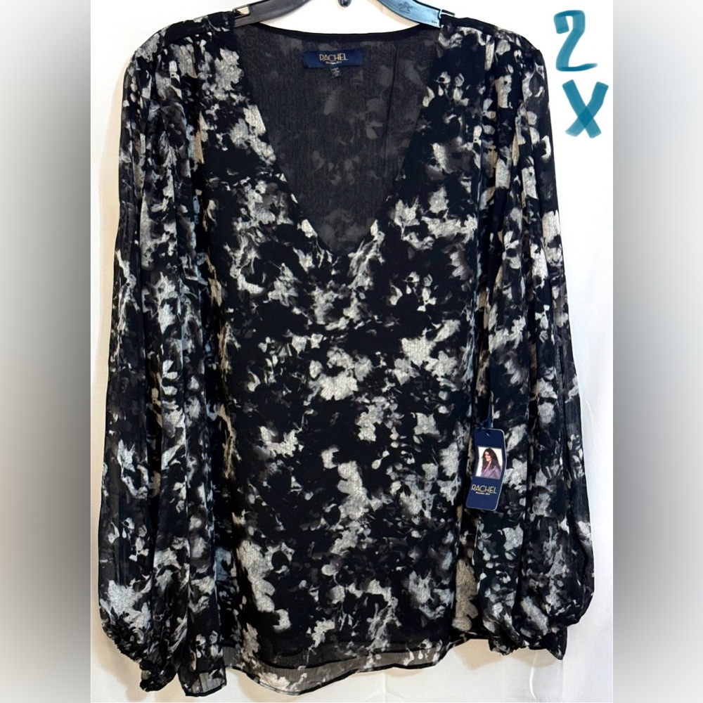 Black and White Graphic Relaxed Blouse
